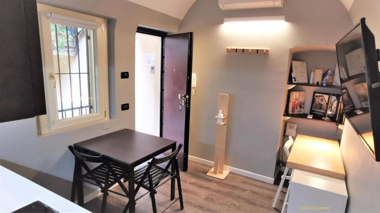 Apartamento Luxory Center - Bilocale In Centro Storico In Palazzo D'epoca In Zona Pedonale Vicino Metro Vittoria *