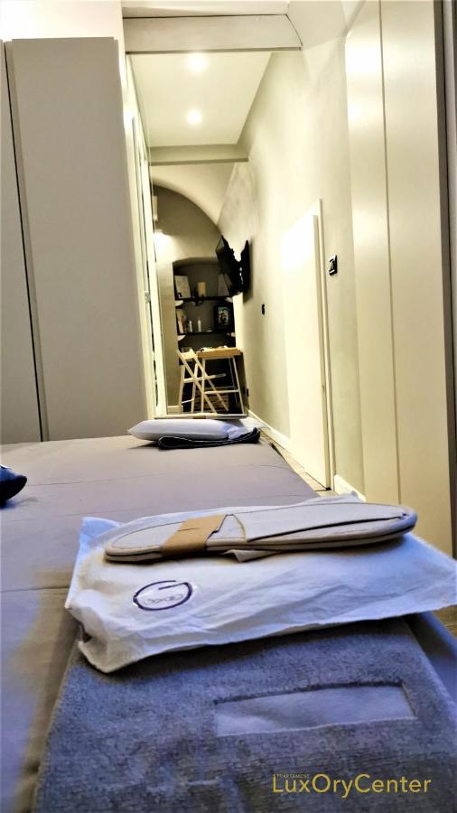 Luxory Center - Bilocale In Centro Storico In Palazzo D'epoca In Zona Pedonale Vicino Metro Vittoria Apartamento *
