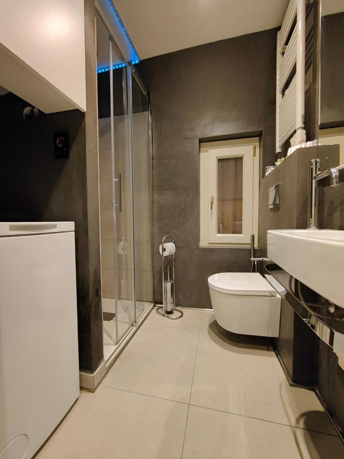 Luxory Center - Bilocale In Centro Storico In Palazzo D'epoca In Zona Pedonale Vicino Metro Vittoria Apartamento *